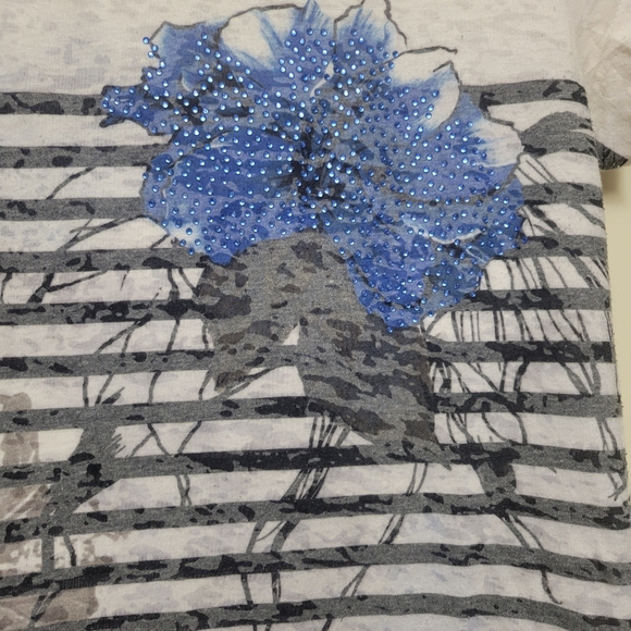 Cache Print Top - Picture 2 of 5